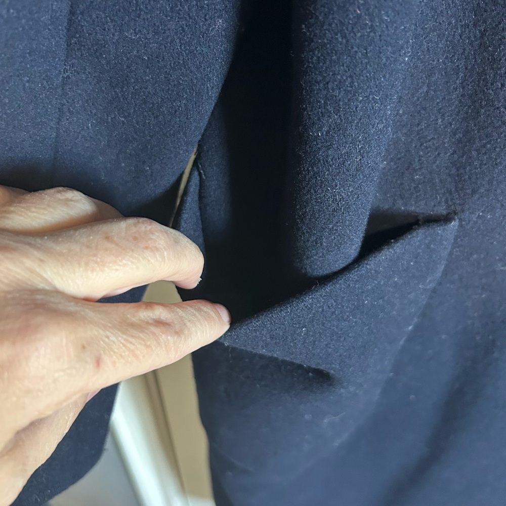 Donnybrook Vtg women’s wool long overcoat. Size 12 - Picture 6 of 12